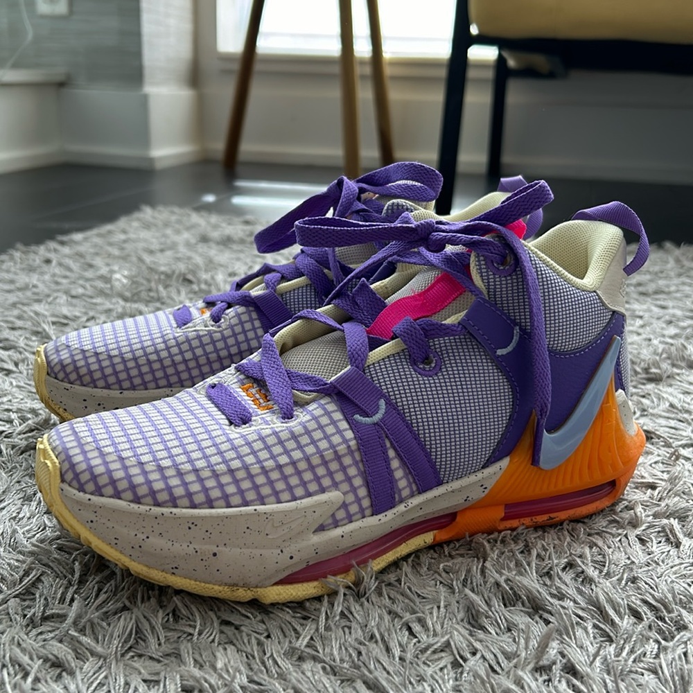 Nike Lebron